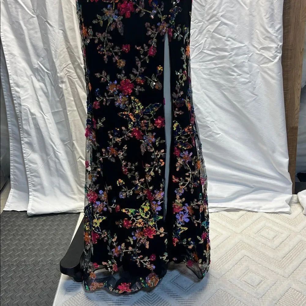VIENNA SEQUIN PROM DRESS - Picture 4 of 10